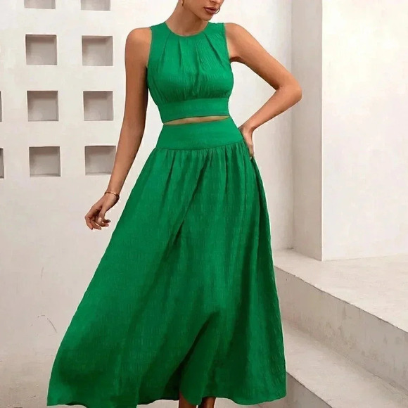 Casual Women's Vacation Pleated Crop Top & A-Line Skirt Green - Picture 4 of 5